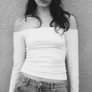 Off-the-shoulder‎ Jersey Top - Cream - Ladies | H&M US Size Medium NWT